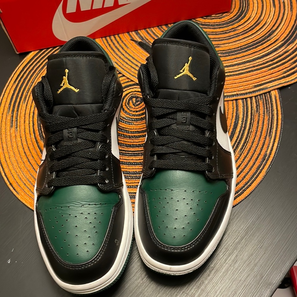 NIKE JORDAN AIR FORCE ONE